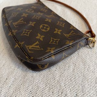 Borsa pochette a mano Louis Vuitton Accessories