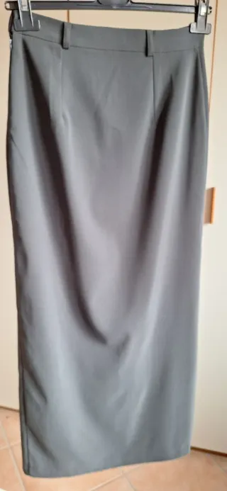 Gonna lunga grigia con spacco