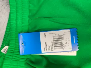 Pantalón Adidas Verde Talla M