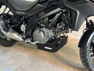 Suzuki V-Strom 650 Negra