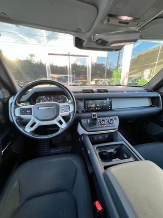 LAND-ROVER Defender 2.0 D200 SD4 SE Auto 4WD