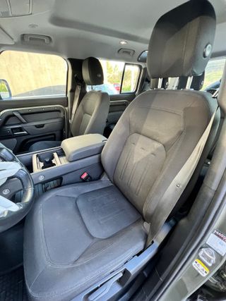 LAND-ROVER Defender 2.0 D200 SD4 SE Auto 4WD