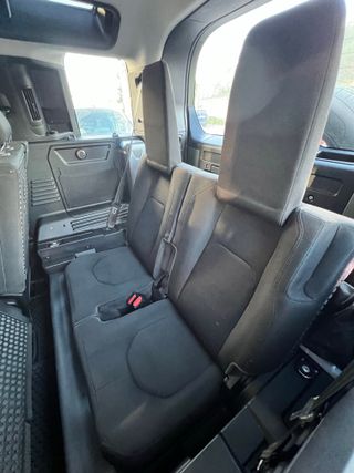 LAND-ROVER Defender 2.0 D200 SD4 SE Auto 4WD