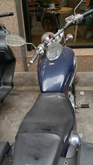 Moto Kymco Venox 250