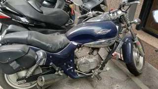 Moto Kymco Venox 250