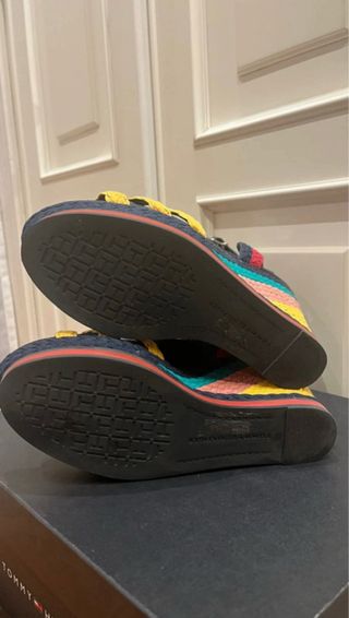 Sandalias cuña multicolor