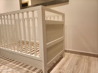 Cuna convertible en cama infantil