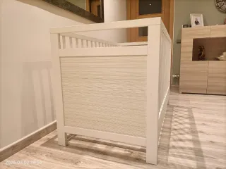 Cuna convertible en cama infantil