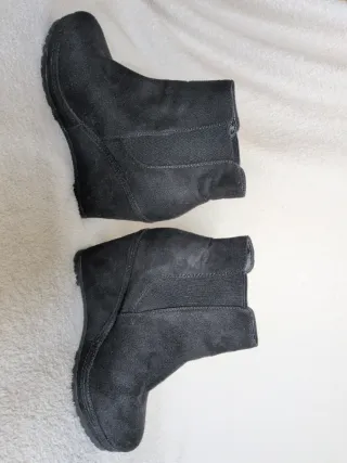 Botines MTNG tacón cuña negro