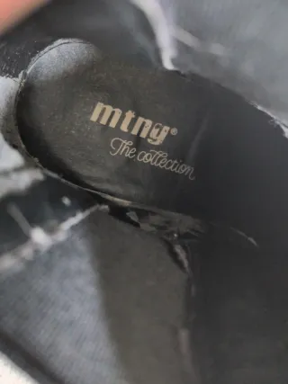 Botines MTNG tacón cuña negro