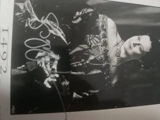 Autógrafo Sigourney Weaver 1492: Conquista del Par