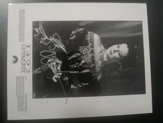 Autógrafo Sigourney Weaver 1492: Conquista del Par