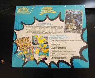 Caja Entrenador Élite Pokémon Héroes Ascendentes