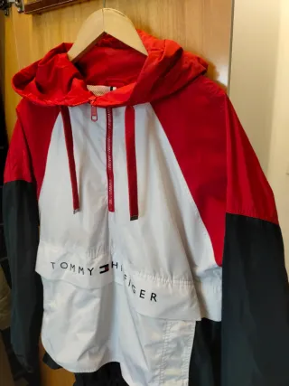 Chaqueta Tommy Hilfiger impermeable