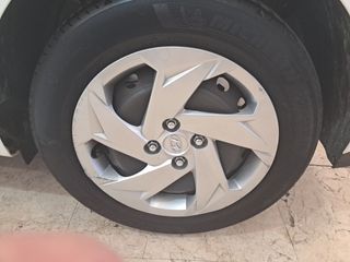 Hyundai i20 1.0 TGDI 74kW (100CV) 48V Essence