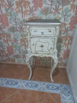 Mesita Auxiliar Antigua Renovada