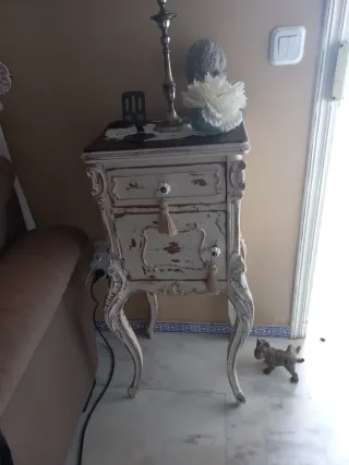 Mesita Auxiliar Antigua Renovada