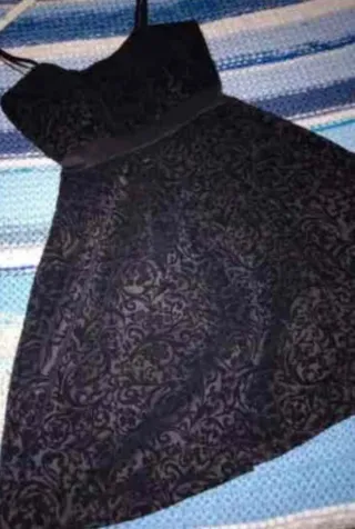 Vestido fiesta terciopelo devoré floral negro