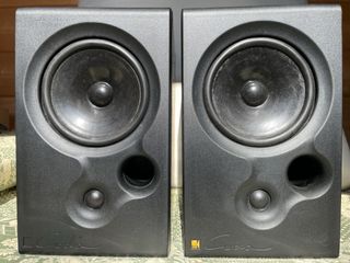 Altavoces KEF Coda 8 Negros