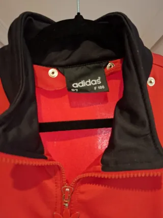 Chaqueta Adidas Roja y Blanca