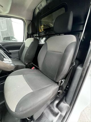 RENAULT Kangoo Combi Limited M1AF Blue dCi 70 kW 95 CV SS