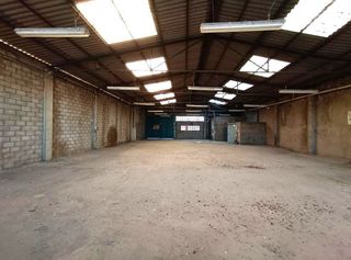 Nave industrial en venta en Cuarte de Huerva