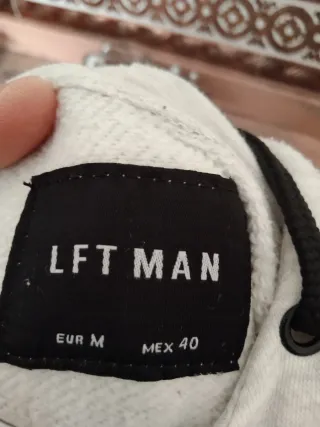 Sudadera con estampado Opposite Mind