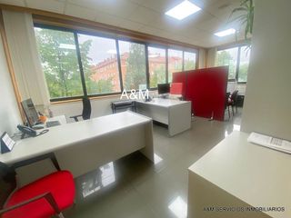 Oficina en venta en Zabalgana - Ariznabarra en Vitoria-Gasteiz