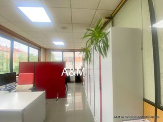 Oficina en venta en Zabalgana - Ariznabarra en Vitoria-Gasteiz
