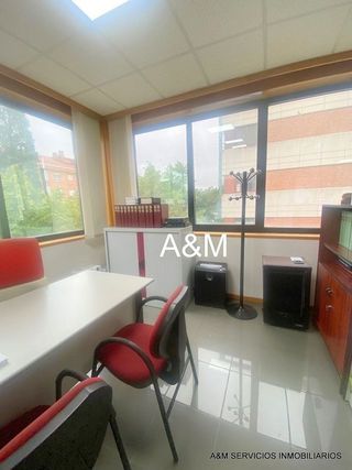 Oficina en venta en Zabalgana - Ariznabarra en Vitoria-Gasteiz