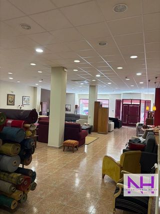 Local comercial en venta en Zona Piscinas en Burriana