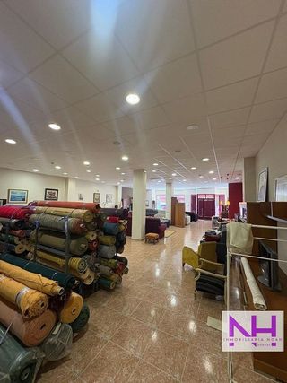 Local comercial en venta en Zona Piscinas en Burriana