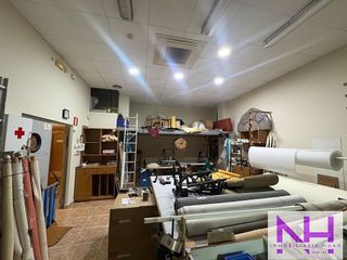 Local comercial en venta en Zona Piscinas en Burriana