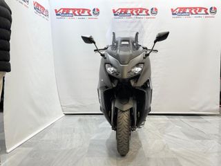 Yamaha TMAX 560 2024 - 8.627 km