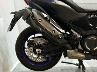 Yamaha TMAX 560 2024 - 8.627 km