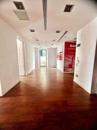 Oficina en venta en Casco Antiguo - Centro en Badajoz