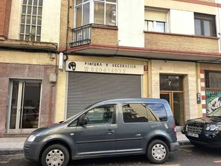 Local comercial en venta en Azpilagaña en Pamplona