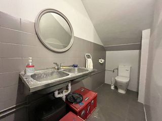 Local comercial en venta en Azpilagaña en Pamplona