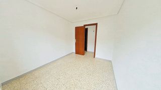 Piso en venta en Poligono Sur - La Oliva - Letanías en Sevilla