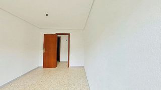 Piso en venta en Poligono Sur - La Oliva - Letanías en Sevilla