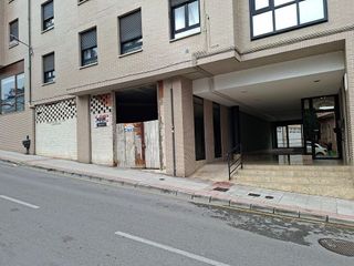 Local comercial en venta en Pravia