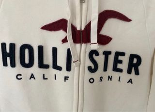 Chaqueta Hollister Blanca con Logo