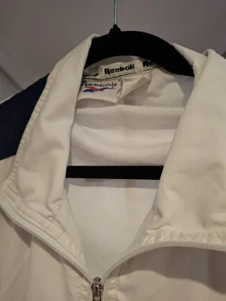 Chaqueta Vintage Reebok Blanca y Azul
