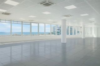 Oficina en alquiler en La Barceloneta en Barcelona