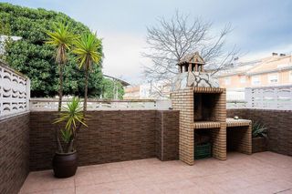 Casa adosada en alquiler en Picanya