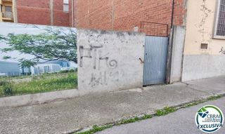 Terreno en venta en L'Eixample en Figueres