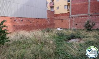 Terreno en venta en L'Eixample en Figueres