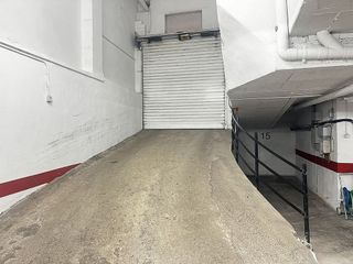 Garaje en venta en Eixample Sud – Migdia en Girona