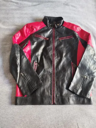 Chaqueta Talla XL Negra y Roja