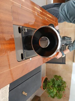 Máquina de coser antigua Alfa